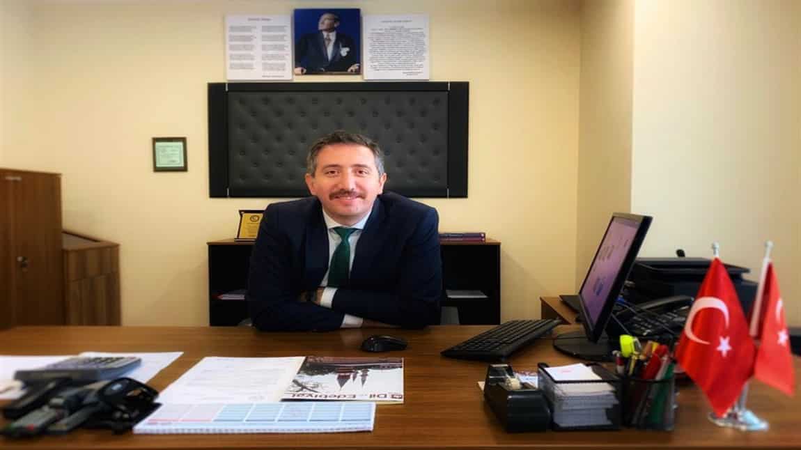 Mehmet UZUNÇAM - Okul Müdürü